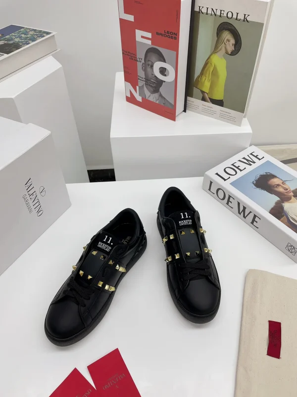 Rockstud Untitled Low-Top Sneakers image 1