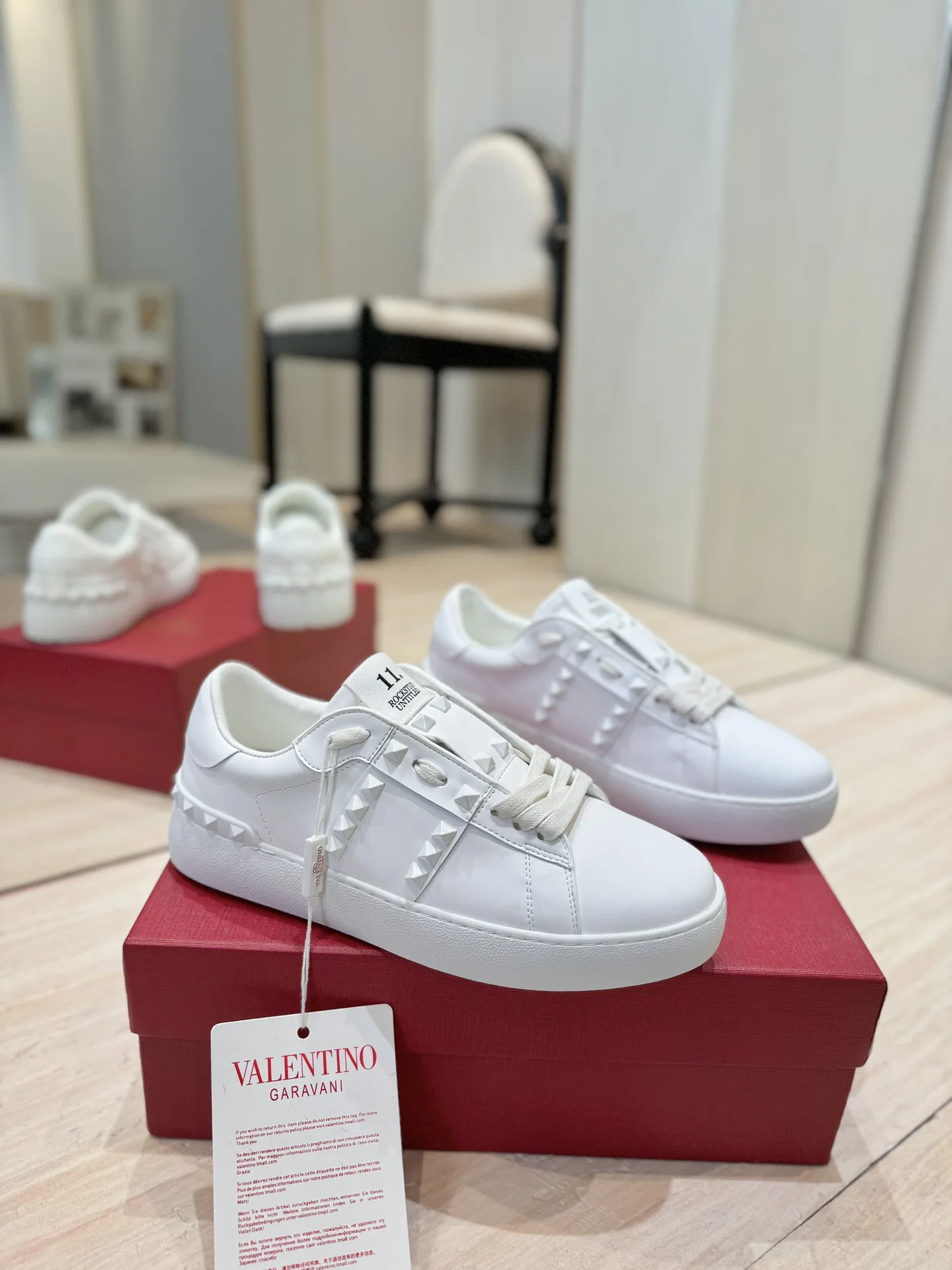 GARAVANI OPEN DISCO Rivet Platform Casual Sneakers image 1