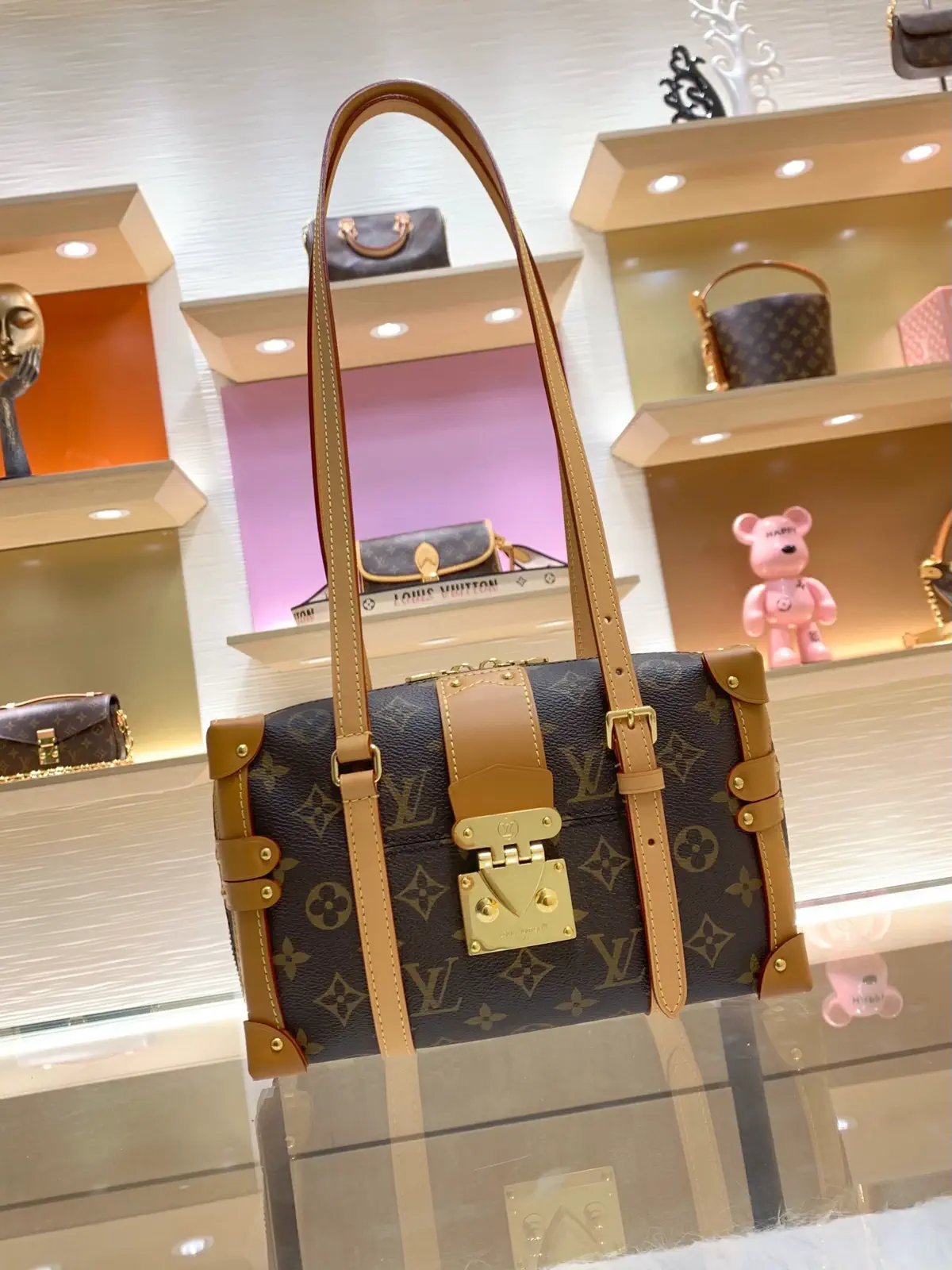 Louis Vuitton Malle de Jour Monogram Shoulder Bag image 1
