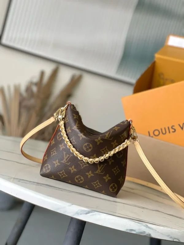 Louis Vuitton Monogram Canvas Multipass Mini Crossbody Bag image 1
