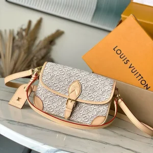 Louis Vuitton Monogram Canvas Diane Crossbody Bag image 1
