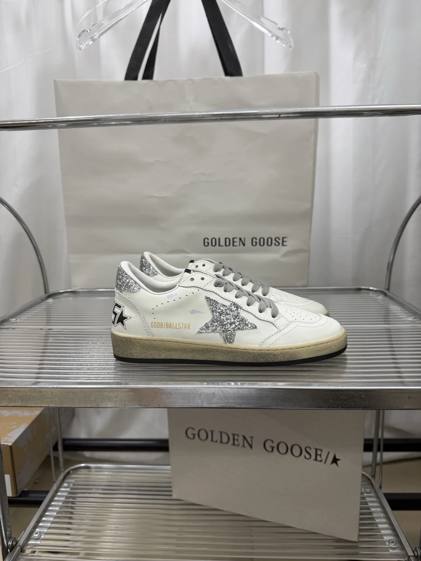 GGDB BALLSTAR Series Low-Top Sneakers image 1