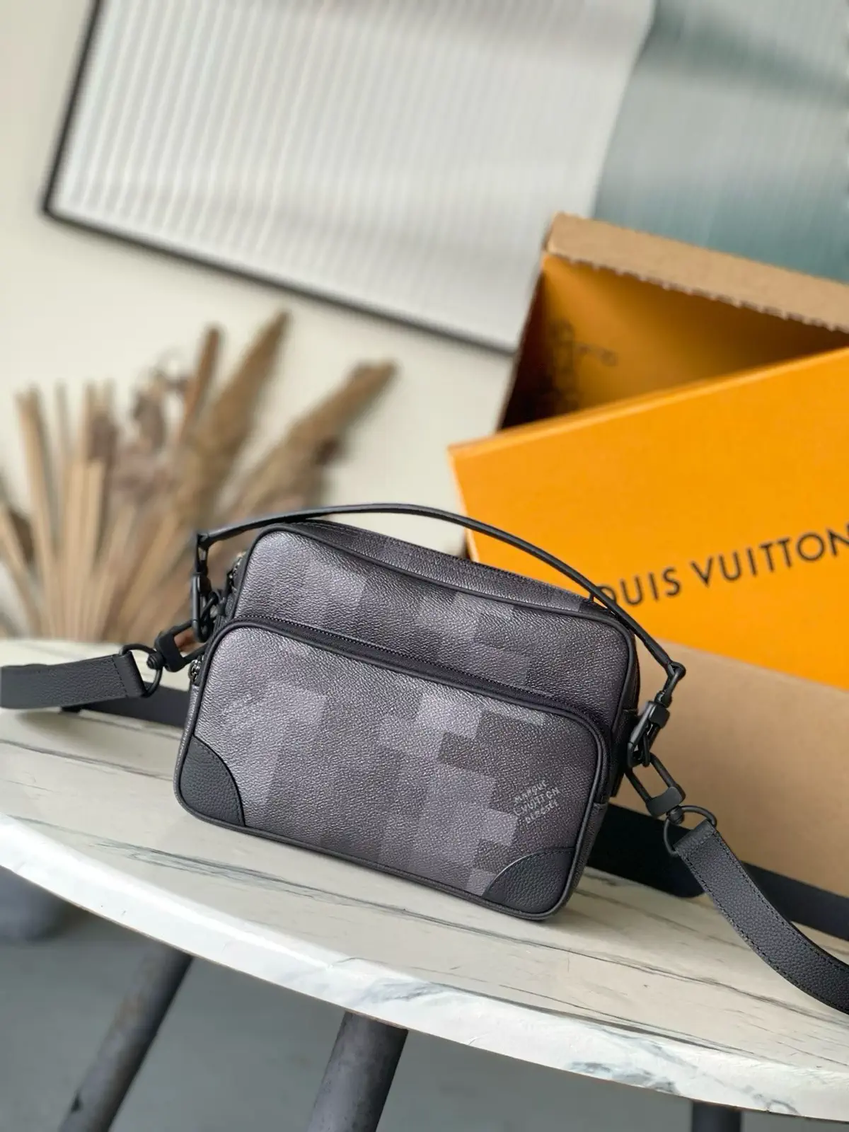 Louis Vuitton Nil Damoflage Coated Canvas Crossbody Bag image 1