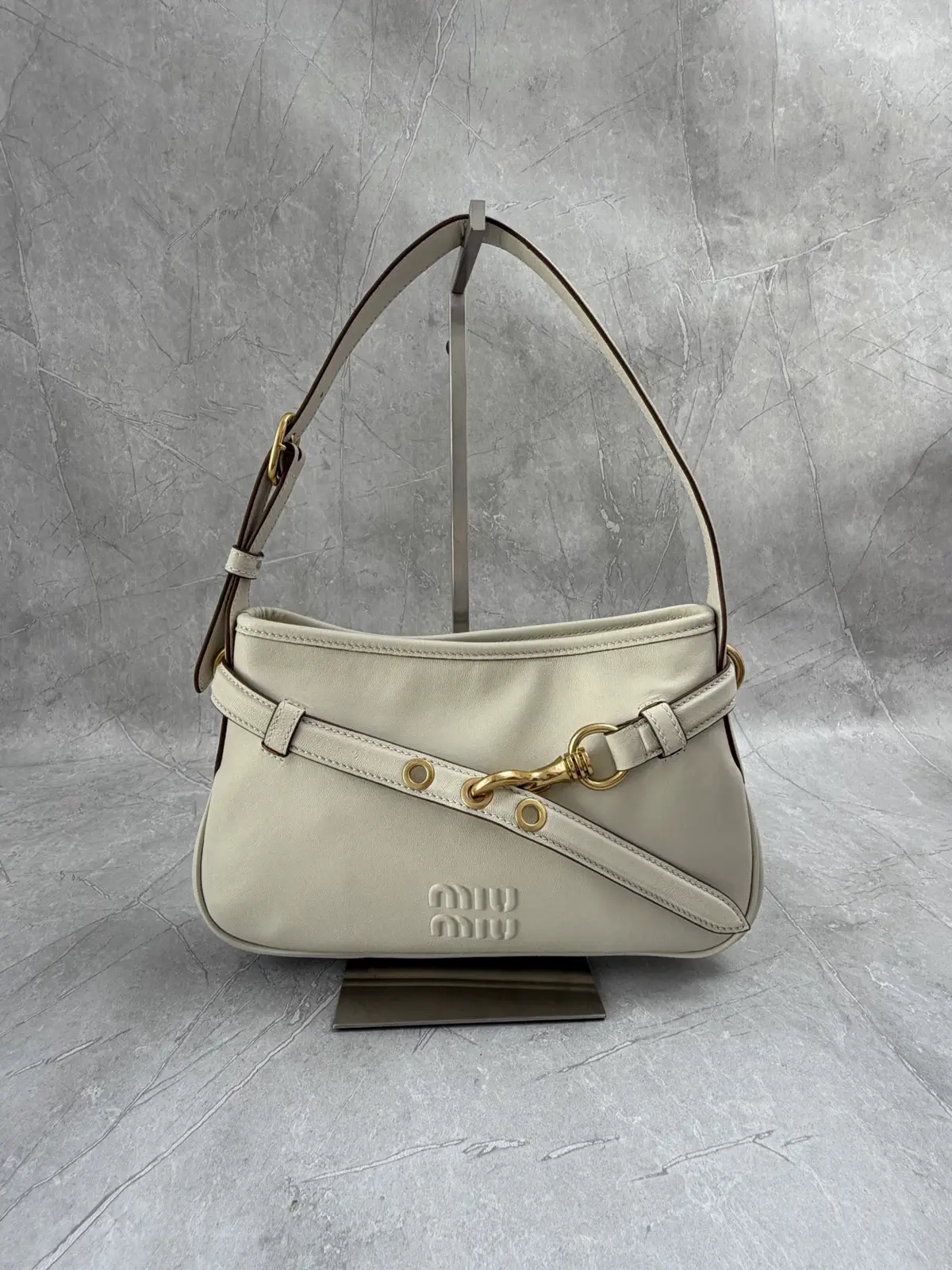 Miu Miu Ivory Leather Shoulder Bag image 1