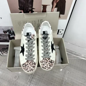 Women's Super Star Graffiti Series Sneakers image 1