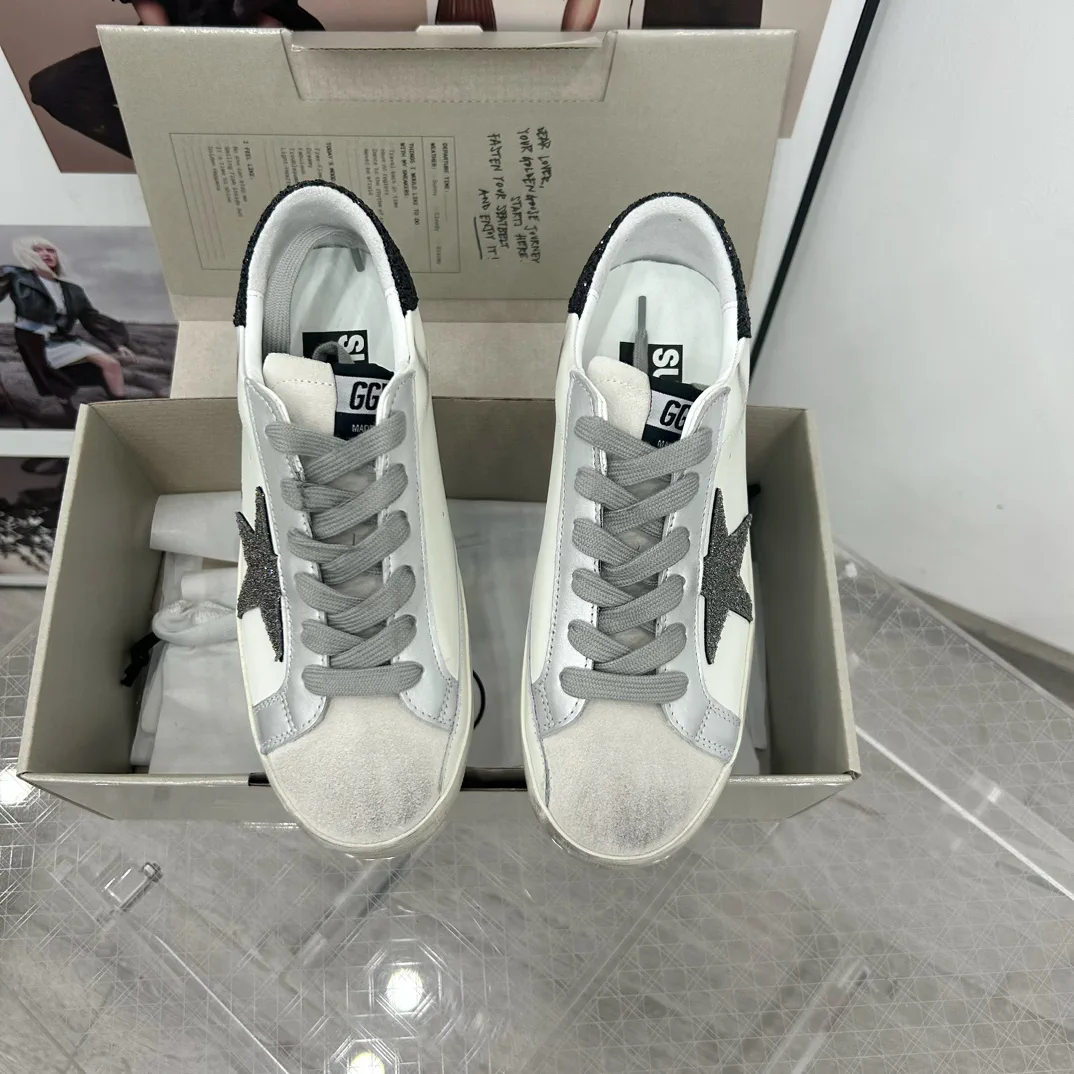 Women's Superstar Graffiti Series Sneakers image 1