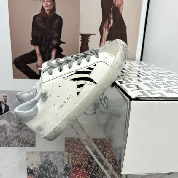 GGDB-SUPER STAR Series Distressed Sneakers image 1