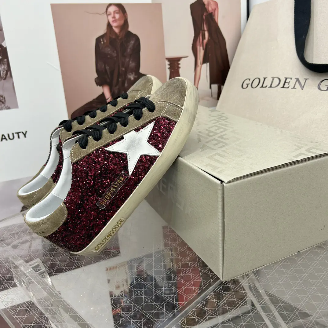SUPER STAR Series Glitter Low-Top Sneakers image 1