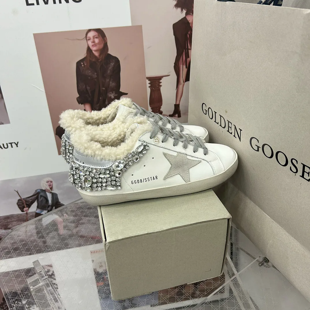 Women's Rhinestone Decor Fleece Lined Leather Sneakers image 1