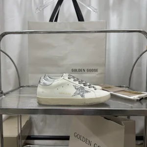 GGDB SUPERSTAR Series Low-Top Sneakers image 1