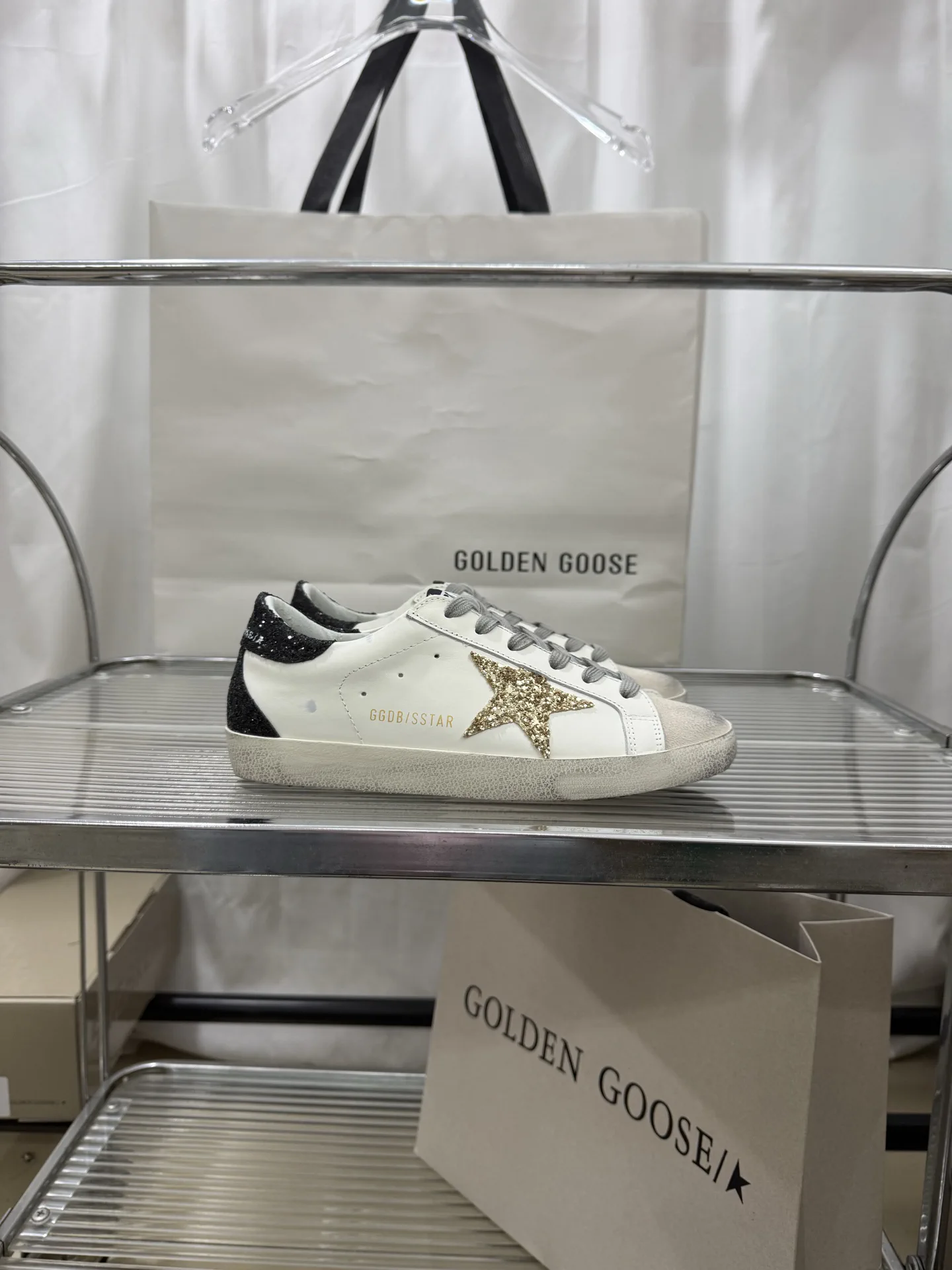 GGDB-SUPERSTAR Series Low-Top Sneakers image 1