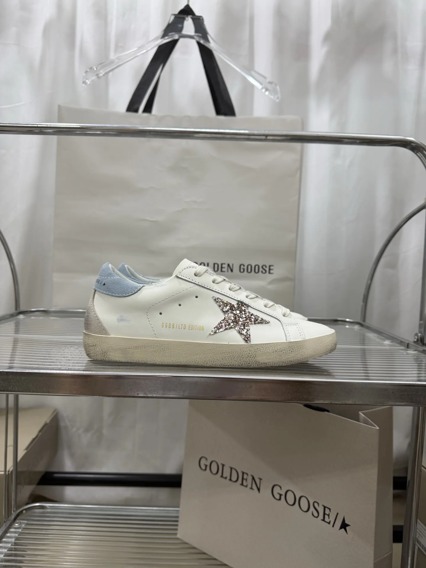 GGDB SUPERSTAR Series Low-Top Sneakers image 1