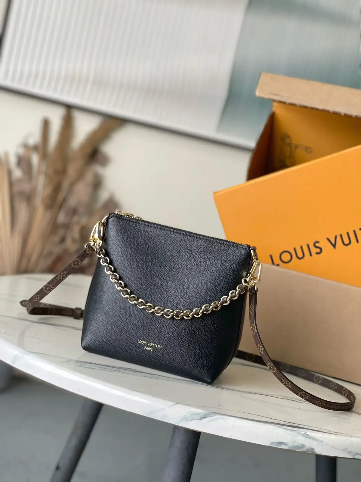 Louis Vuitton Multipass Mini Crossbody Bag image 1