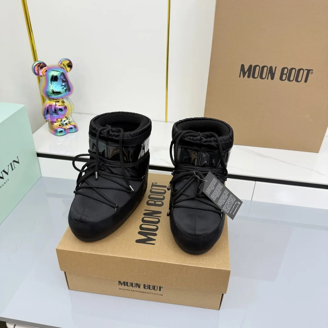 Black Short Moon Snow Boots with Inner Height Increase image 1