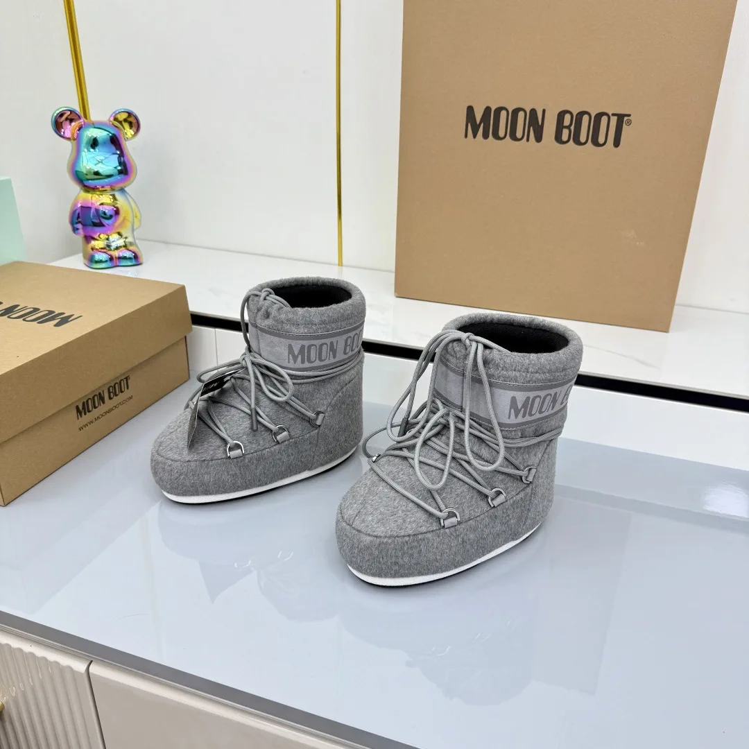 Gray Felt Lace-Up Ankle Snow Boots image 1