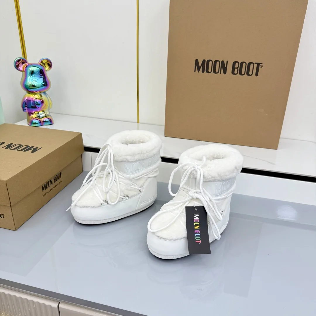 White Faux Fur Lined Lace-Up Snow Boots image 1