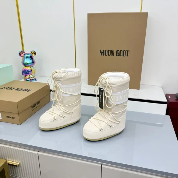 Cream Lace-Up Moon Snow Boots image 1