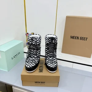 Geometric Pattern Moon Boot Snow Boots image 1