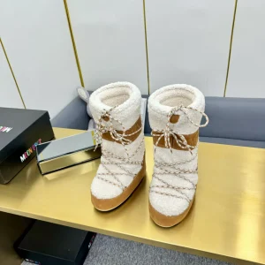 Fleece Lace-Up Short Snow Boots image 1