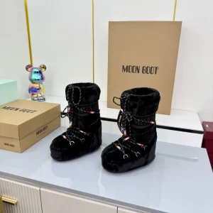 Fuzzy Lace-Up Short Snow Boots image 1