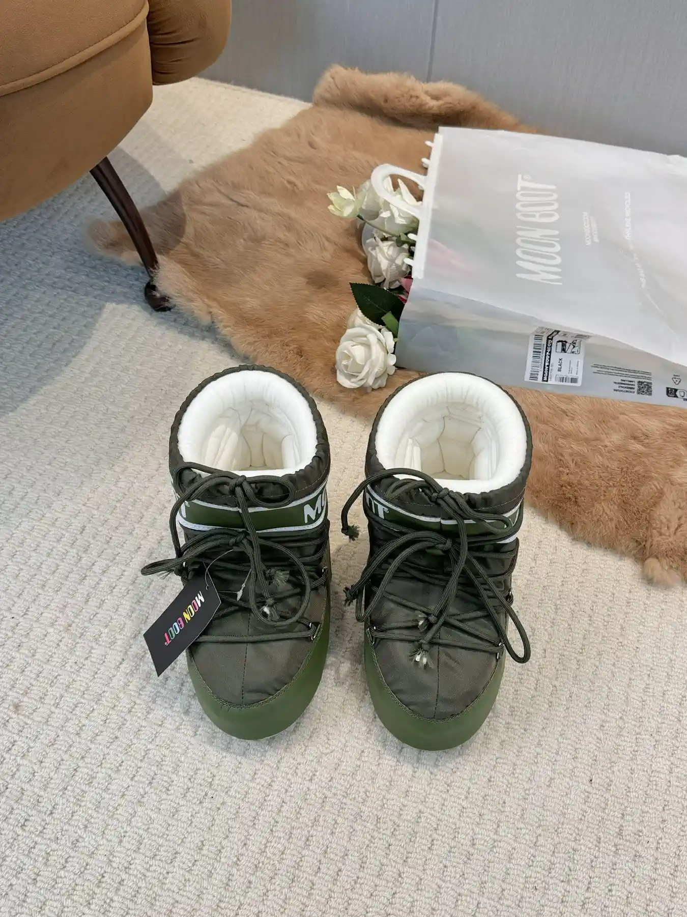 Green Waterproof Snow Boots with Fleece Lining image 1