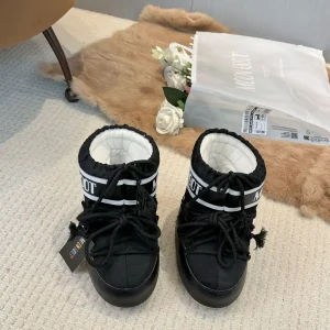 Black Waterproof Snow Boots with Fleece Lining image 1