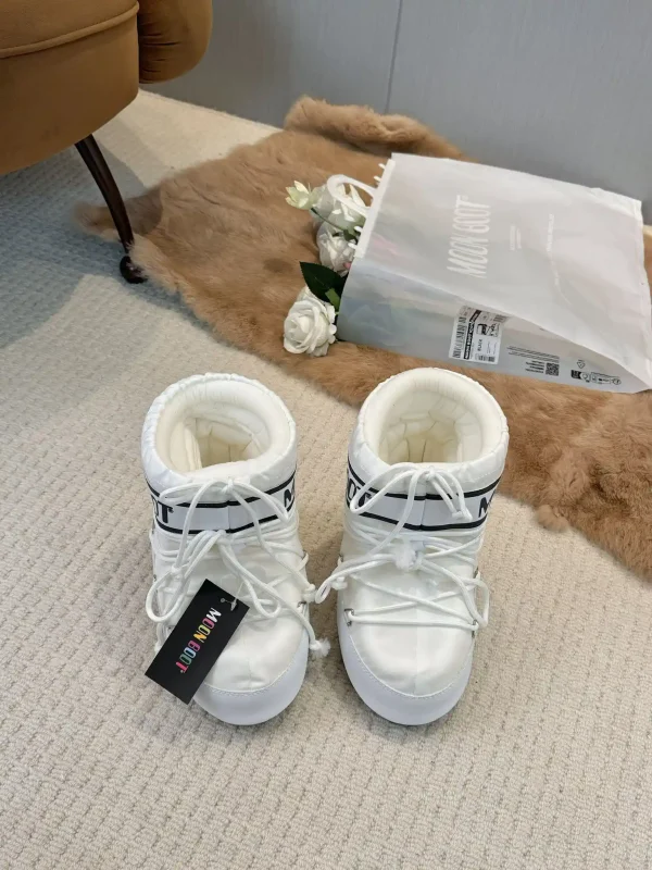 White Waterproof Snow Boots with Fleece Lining image 1