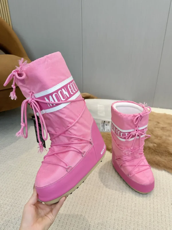 Pink Waterproof Snow Boots with Inner Wedge image 1