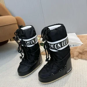Waterproof Snow Boots with Inner Wedge image 1