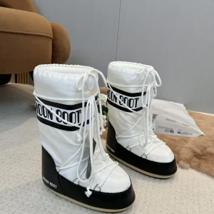 White Moon Boot Snow Boots with 4cm Inner Wedge image 1