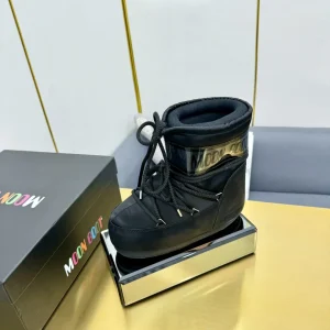 Black Short Moon Boot Snow Boots image 1