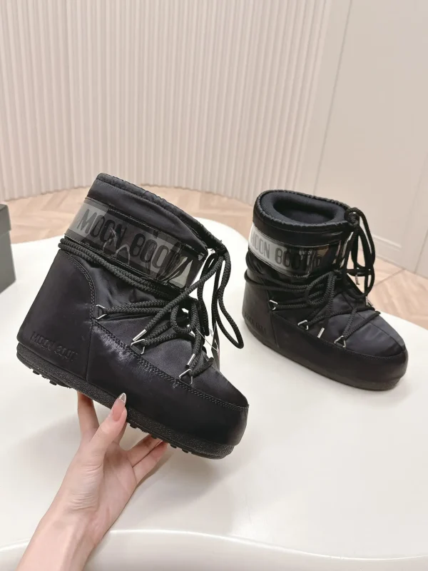 Black Short Moon Snow Boots with Inner Height Increase image 1