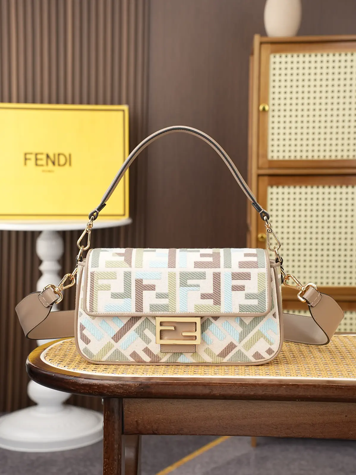 FENDI Baguette Shoulder Bag image 1