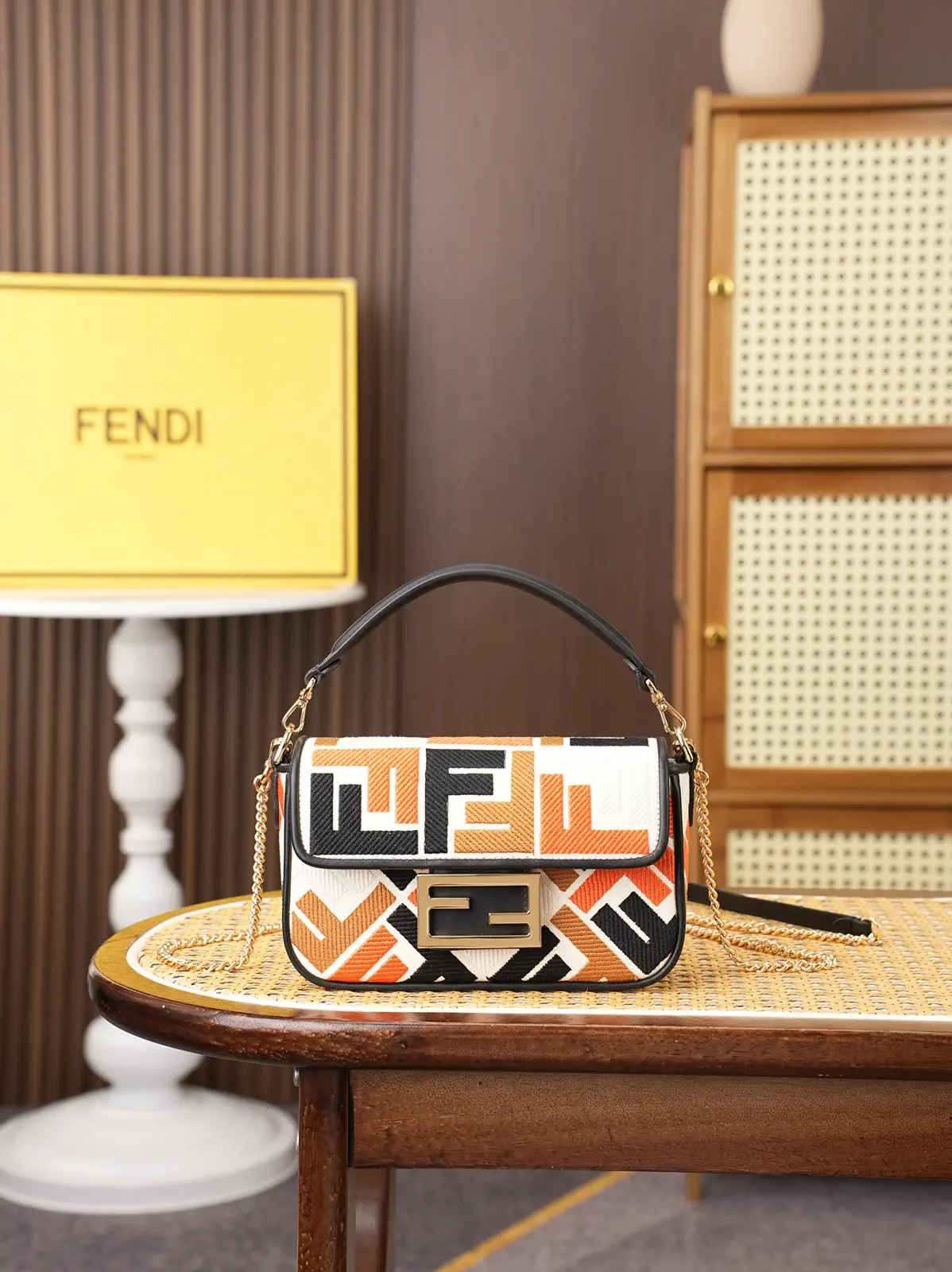 FENDI Baguette Top Handle Bag image 1