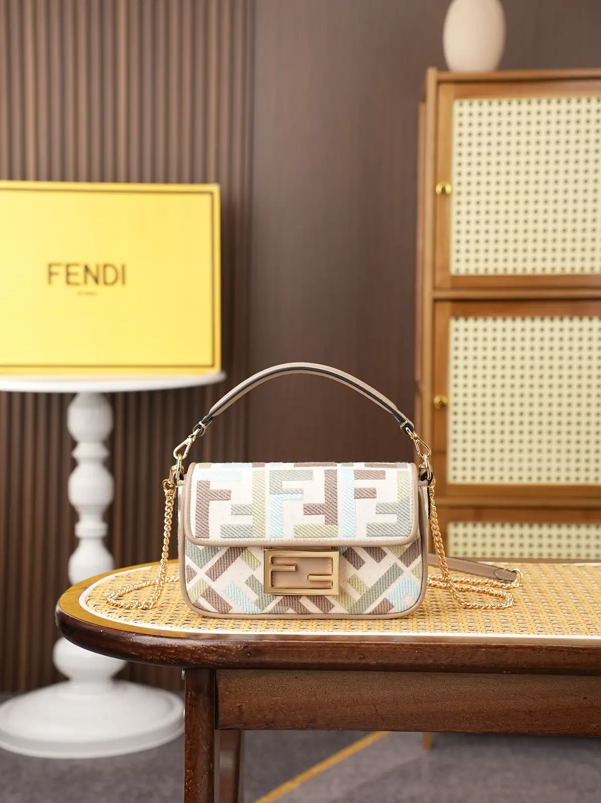 FENDI Baguette Shoulder Bag image 1