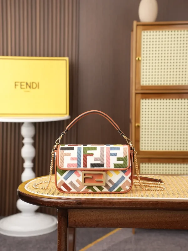 FENDI Baguette Shoulder Bag image 1