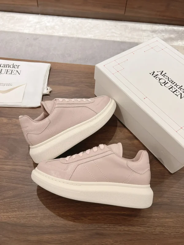Oversized Platform Casual Sneakers image 1