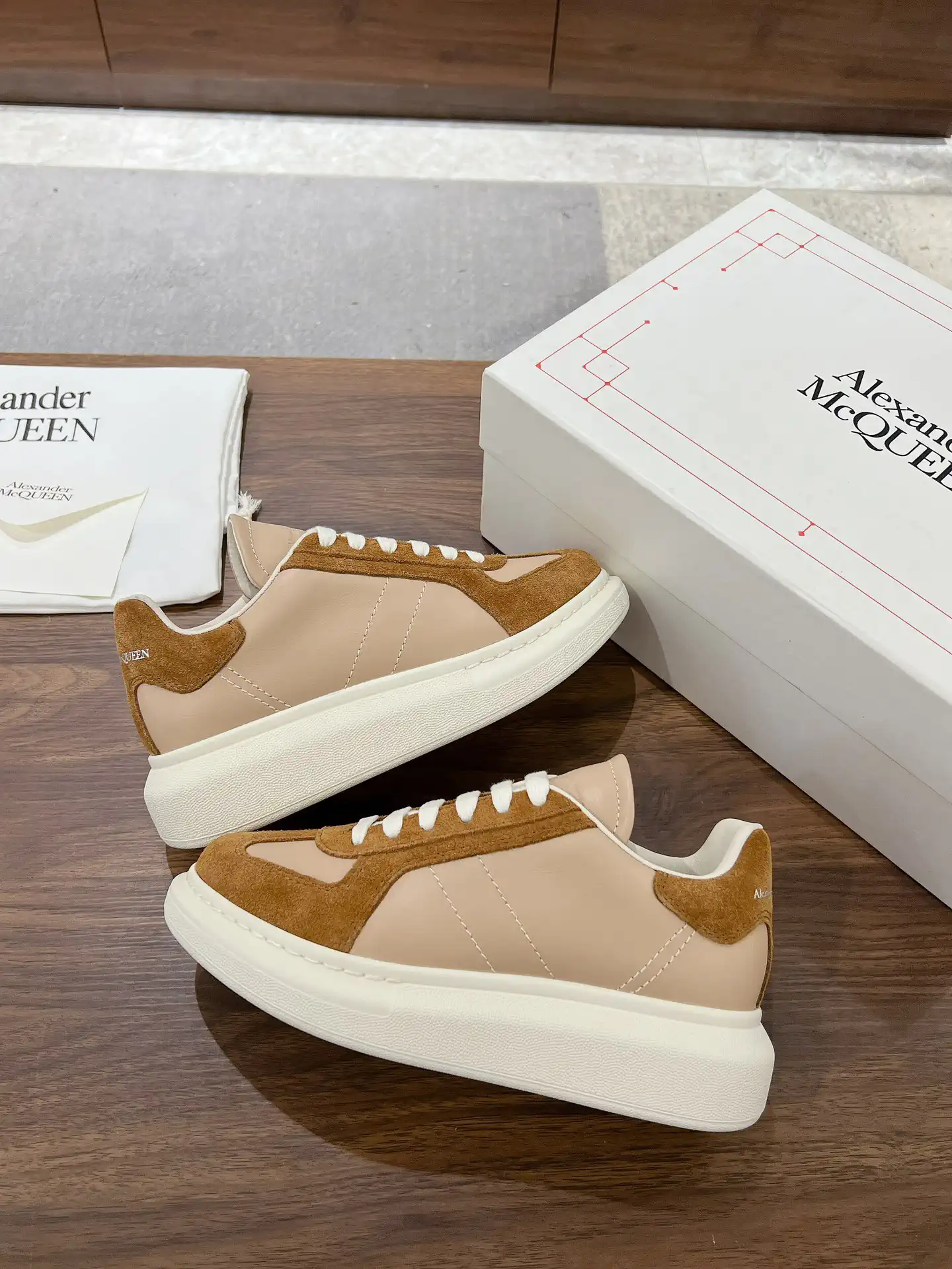 Oversized Platform Casual Sneakers image 1