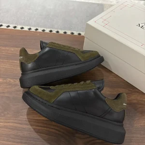 Oversized Casual Sneakers image 1