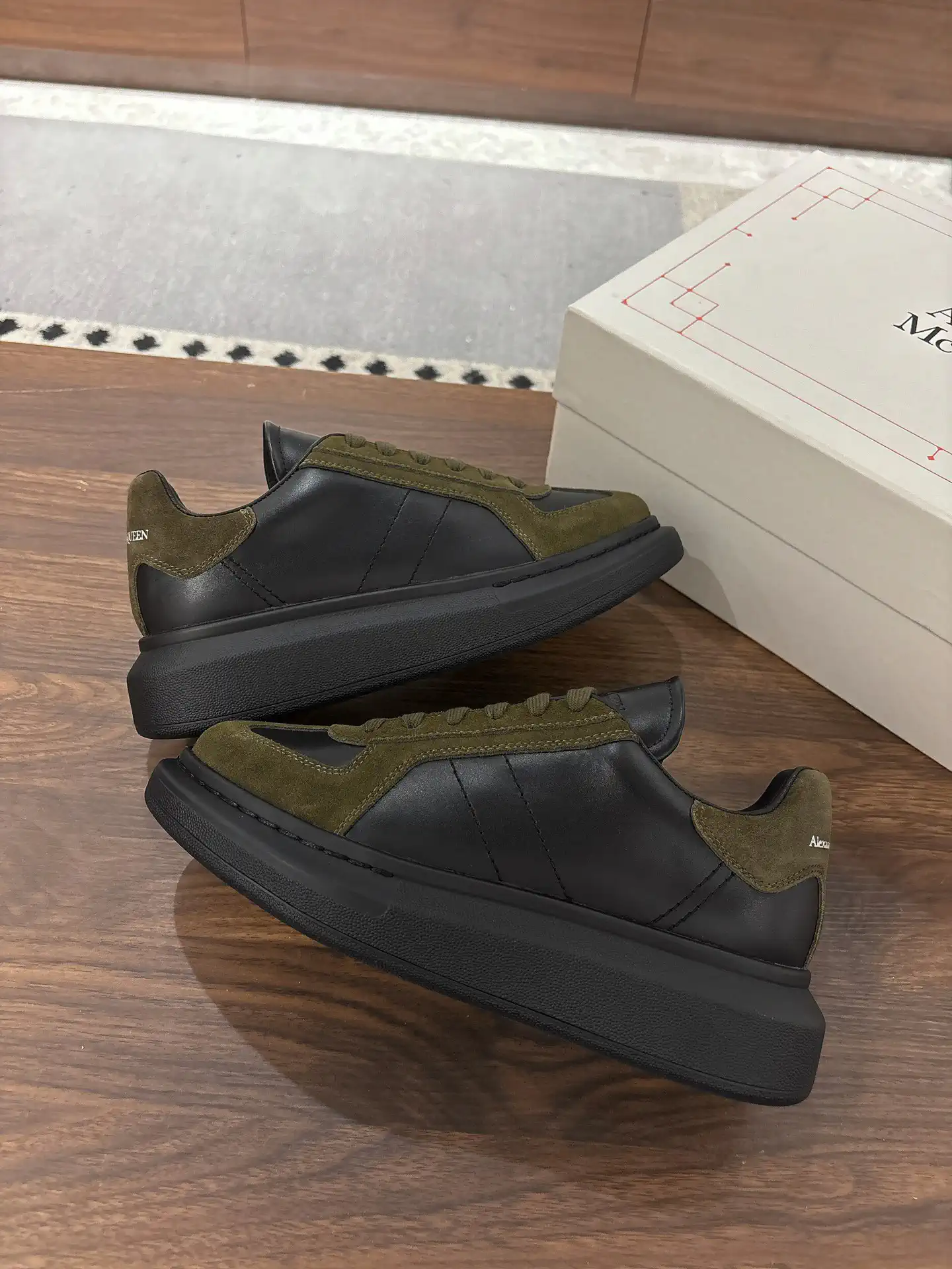 Oversized Casual Sneakers image 1