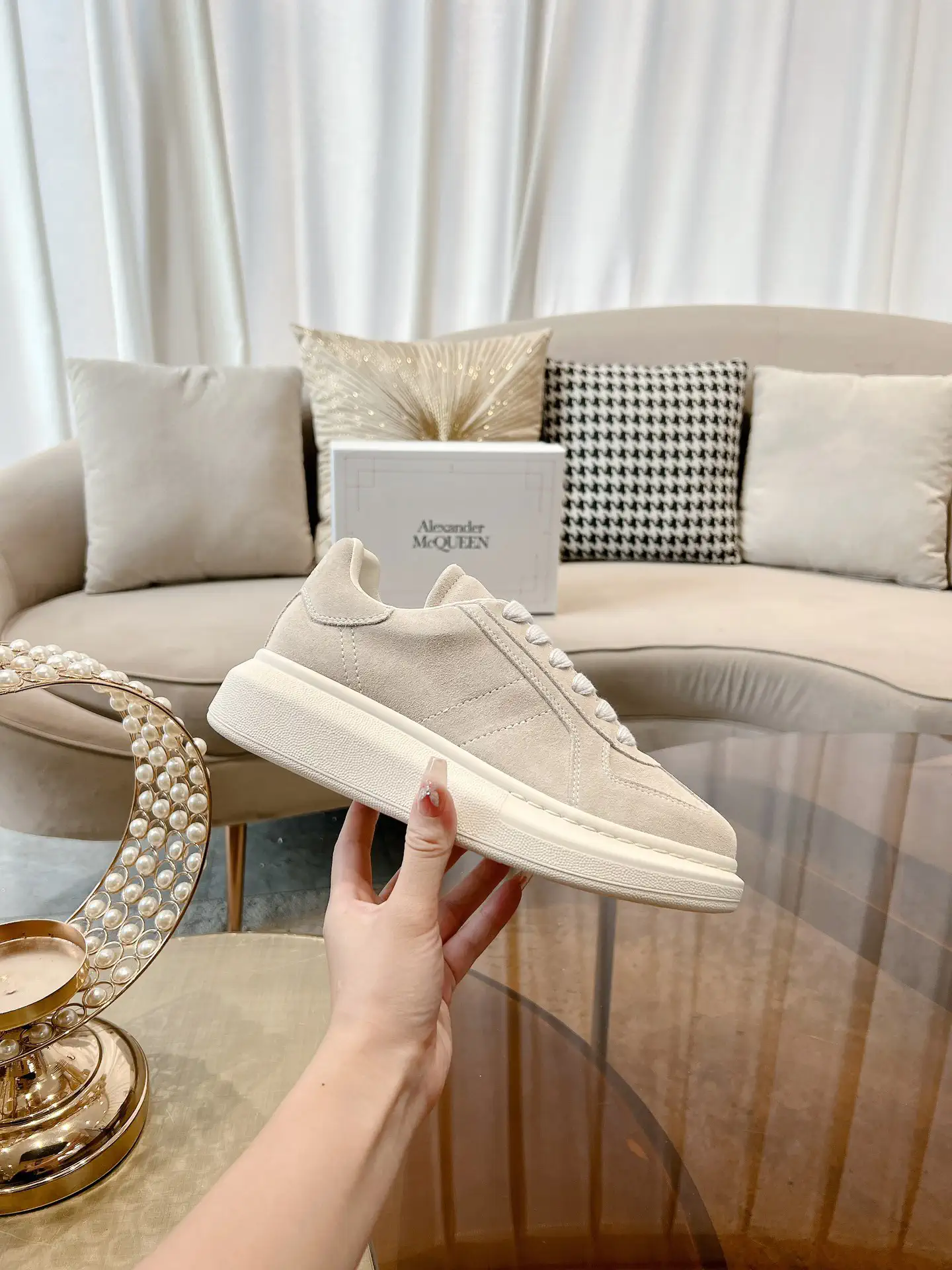2024 New Comfort Edition Casual Sneakers image 1