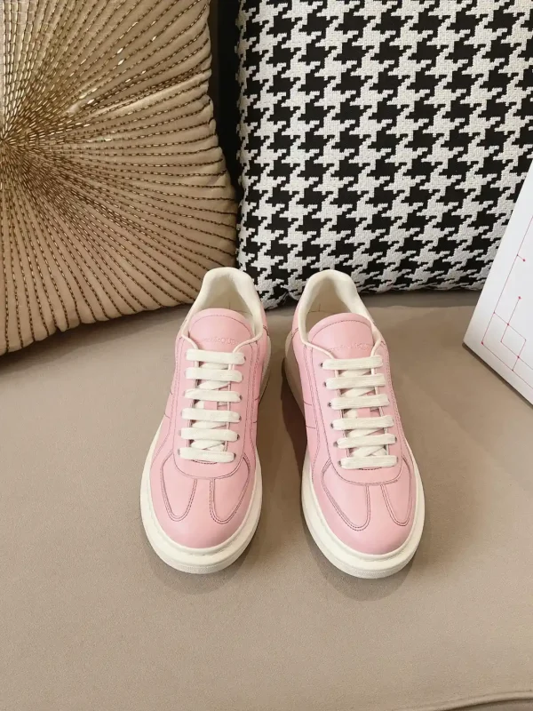 2024 New Comfort Edition Casual Sneakers image 1