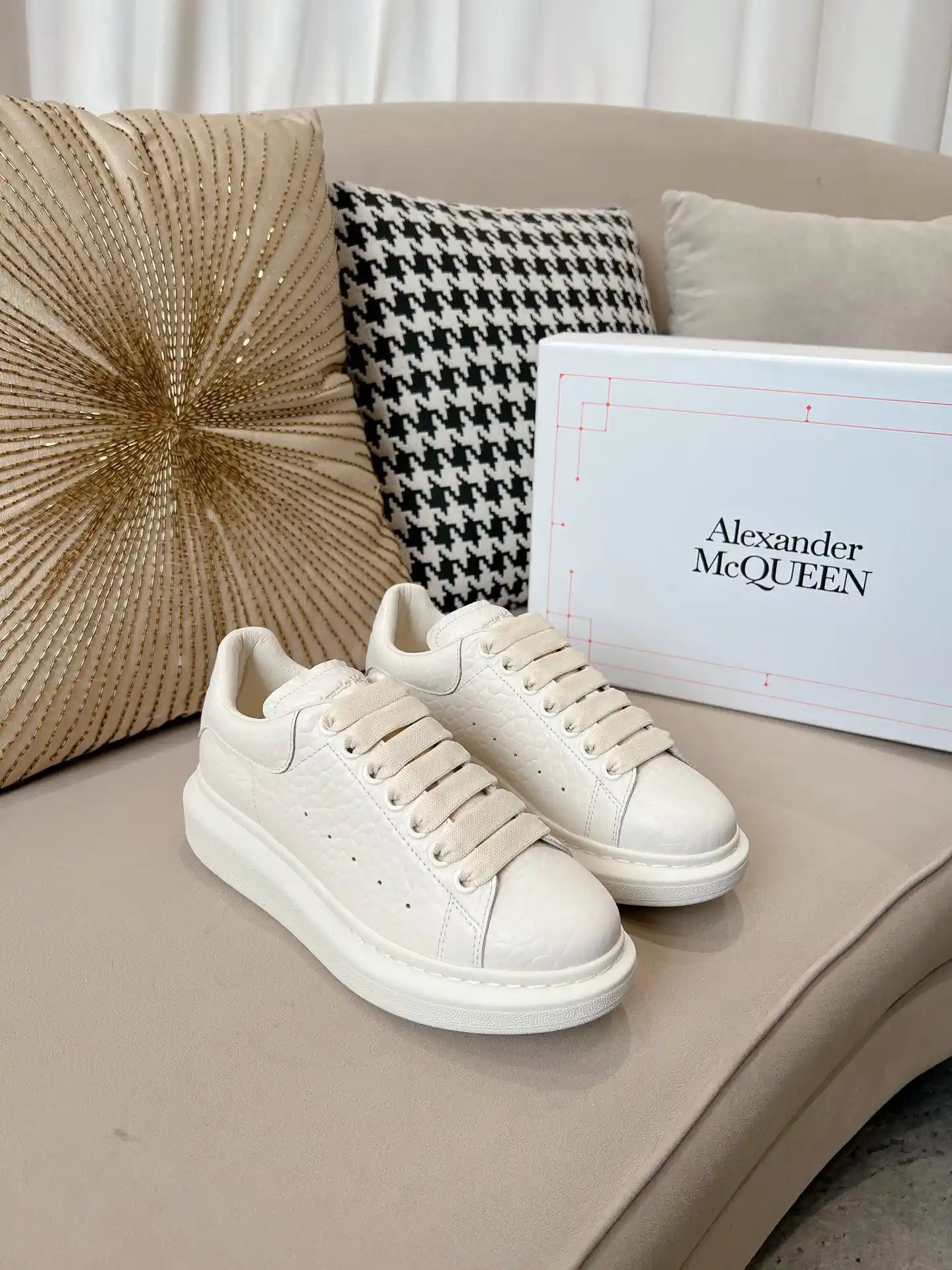 Deer Skin Pattern White Platform Sneakers image 1