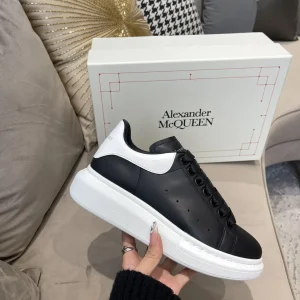 Black Leather Platform Casual Sneakers image 1