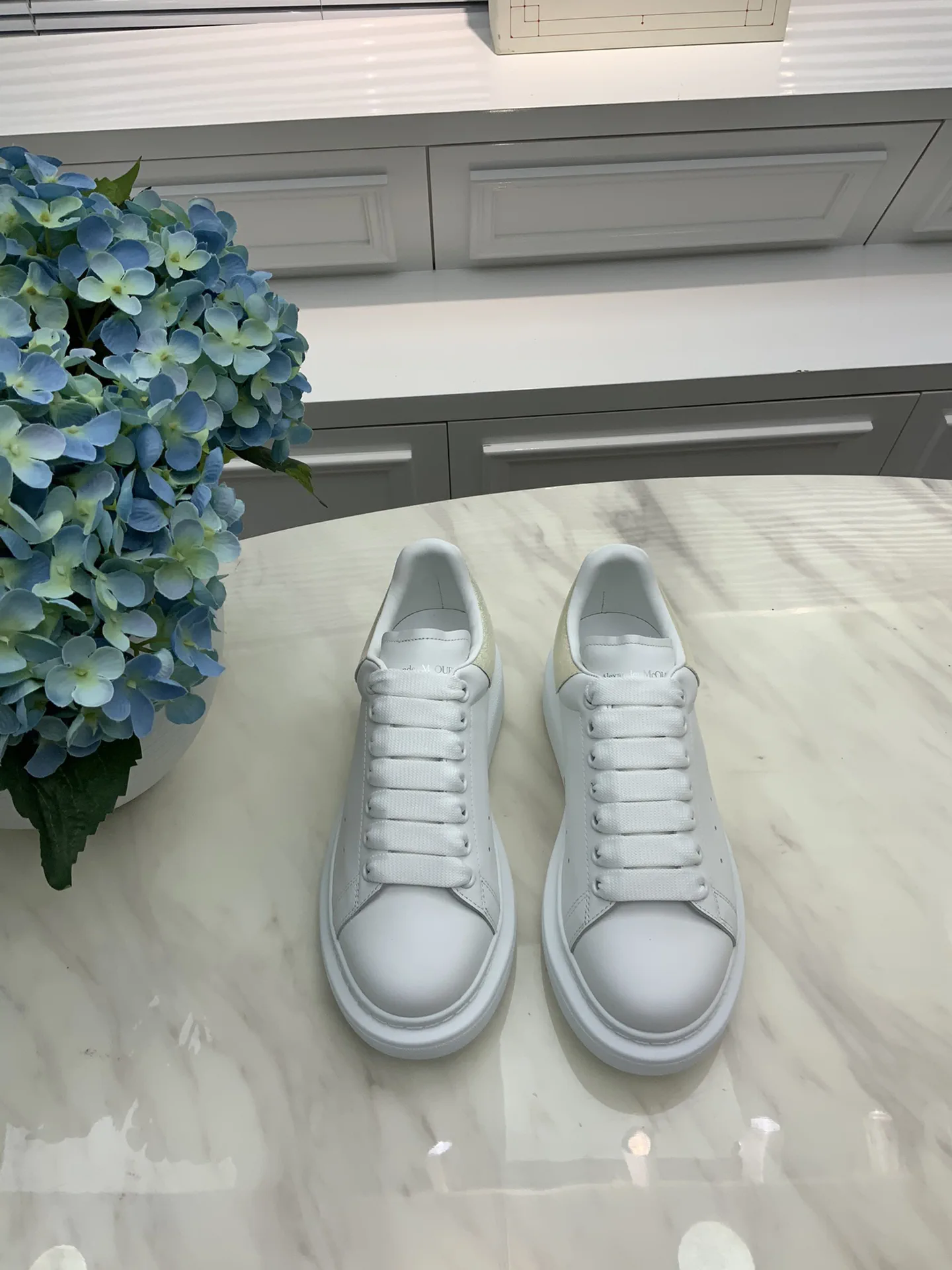 Classic Versatile White Sneakers image 1