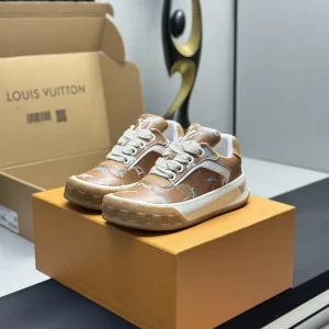 Printed Low-Top Casual Sneakers image 1