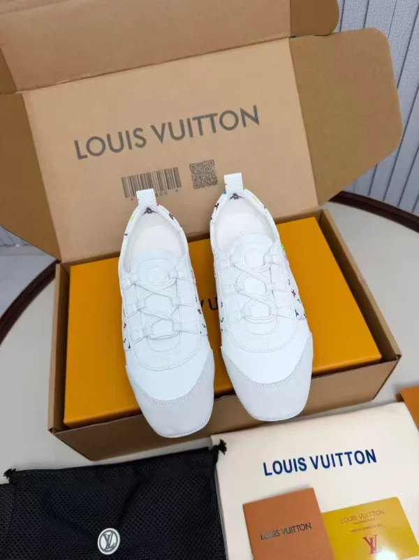 White Lace-Up Retro Casual Sneakers image 1