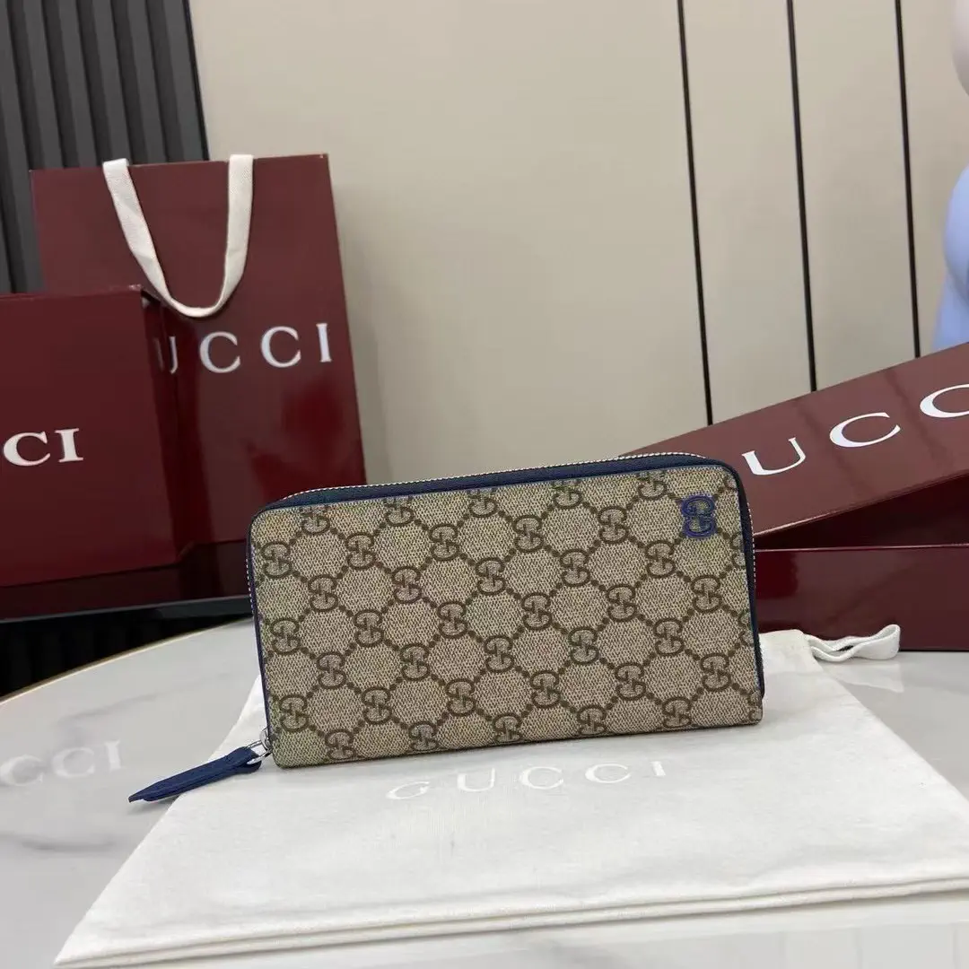 Gucci GG Supreme Canvas Zip Around Wallet image 1