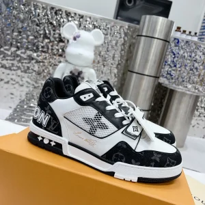 Smilerepublic Retro Basketball Sneakers image 1