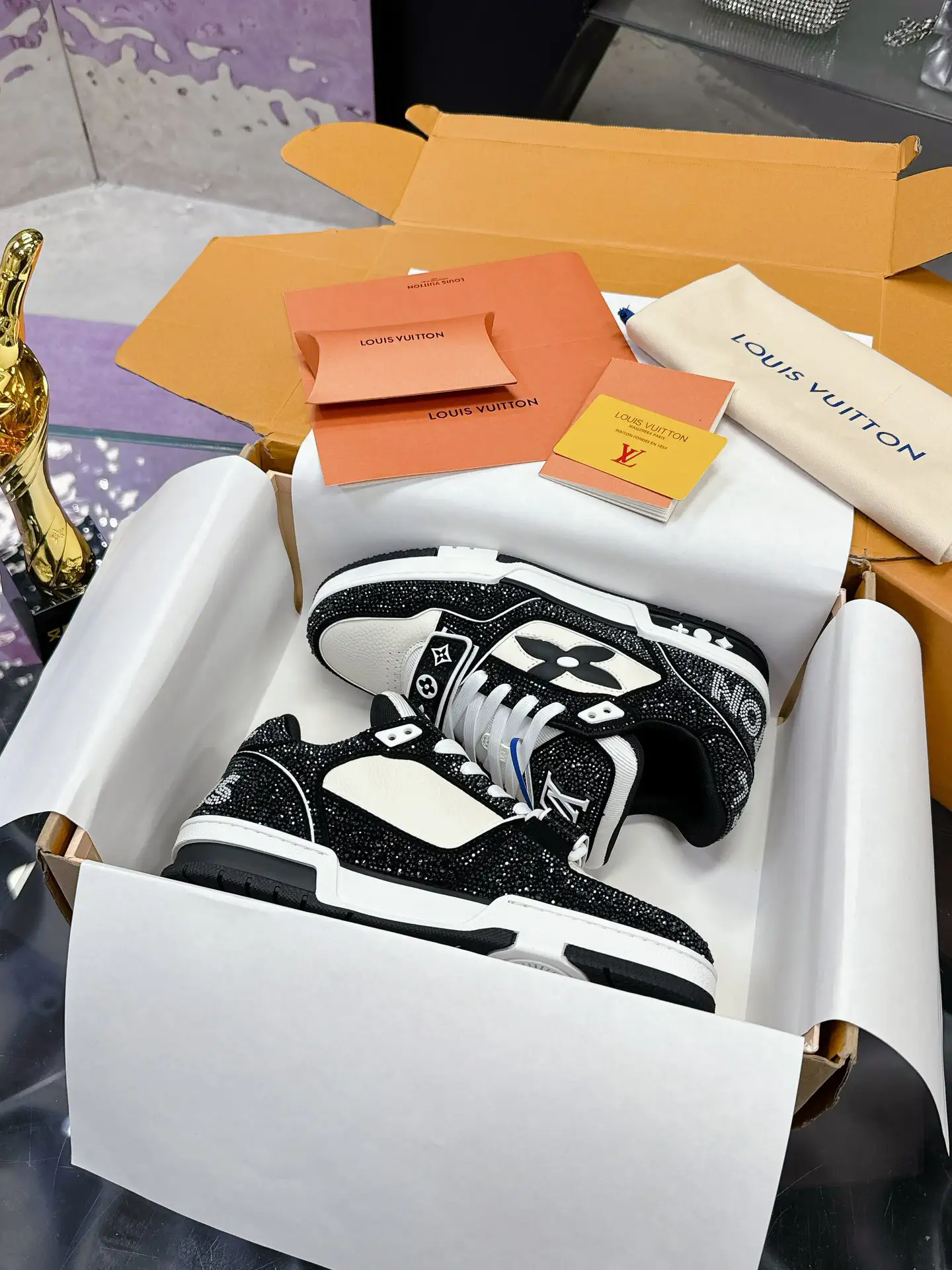 Rhinestone Decor Low-Top Sneakers image 1